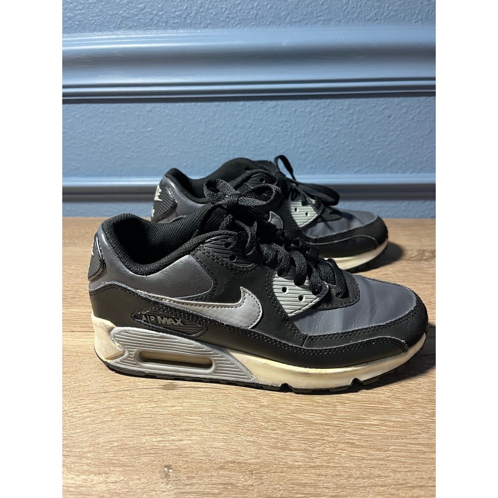 Nike Air Max 90 Kids Shoes Black Gray Youth Size 3.5Y Casual Sneakers